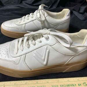 Vionic White Athletic Shoes with Tan Sole